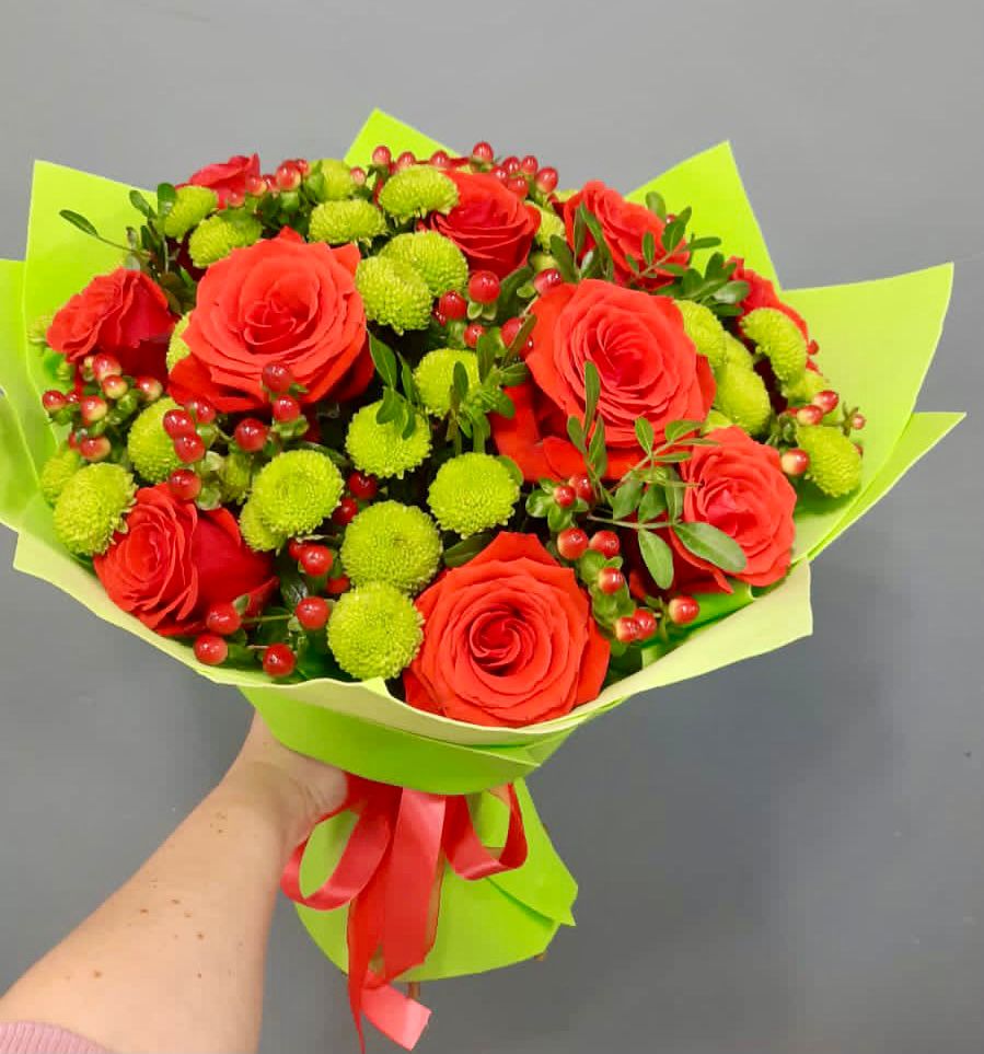 Букет цветов из: Хризантемы и Розы в Шенджий