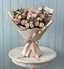 Букет цветов из:  Розы и Лизиантусы в Шенджий