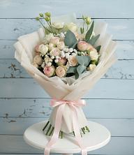 Букет цветов из:  Розы и Лизиантусы в Шенджий
