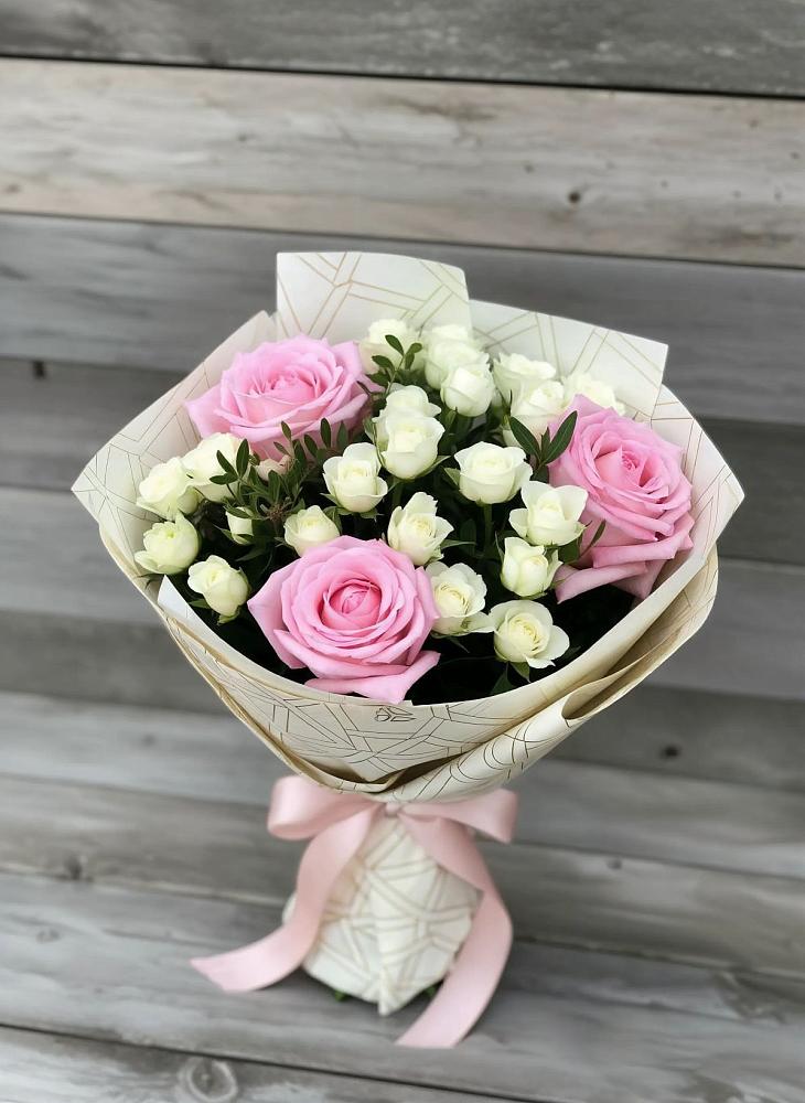Букет цветов из: Розы в Шенджий