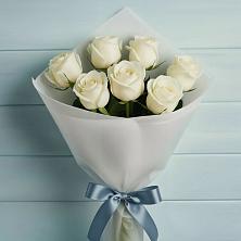 Букет 7 Белых роз Эдлесс Лав в Шенджий