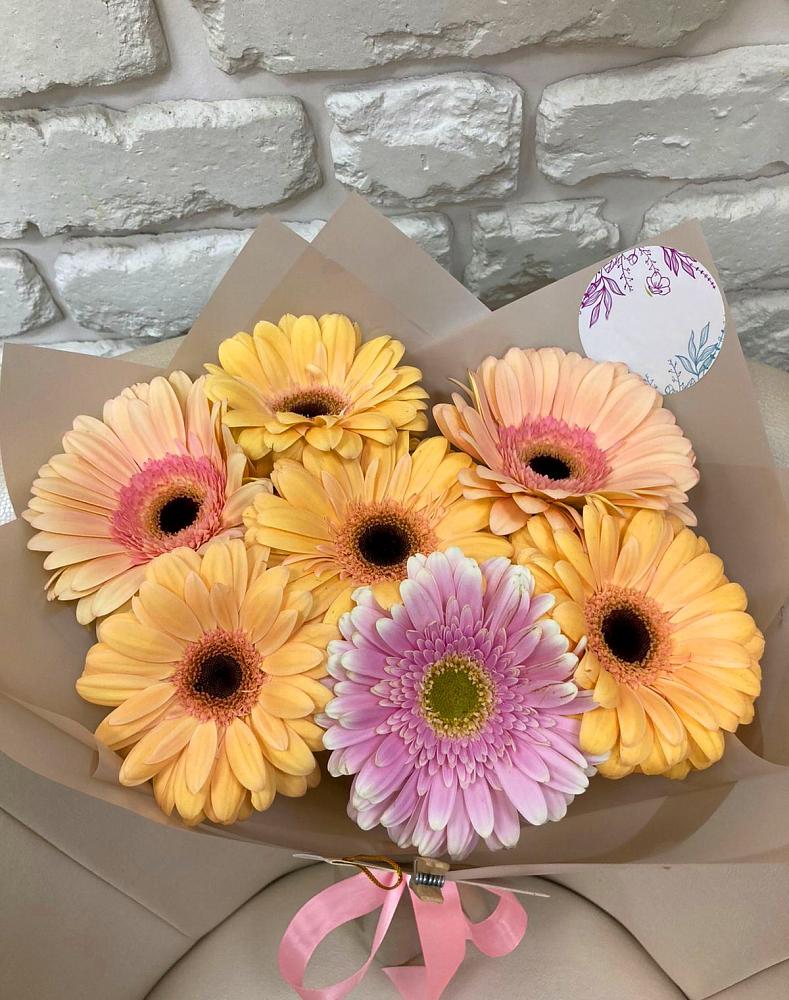 Букет цветов из: Герберы в Шенджий