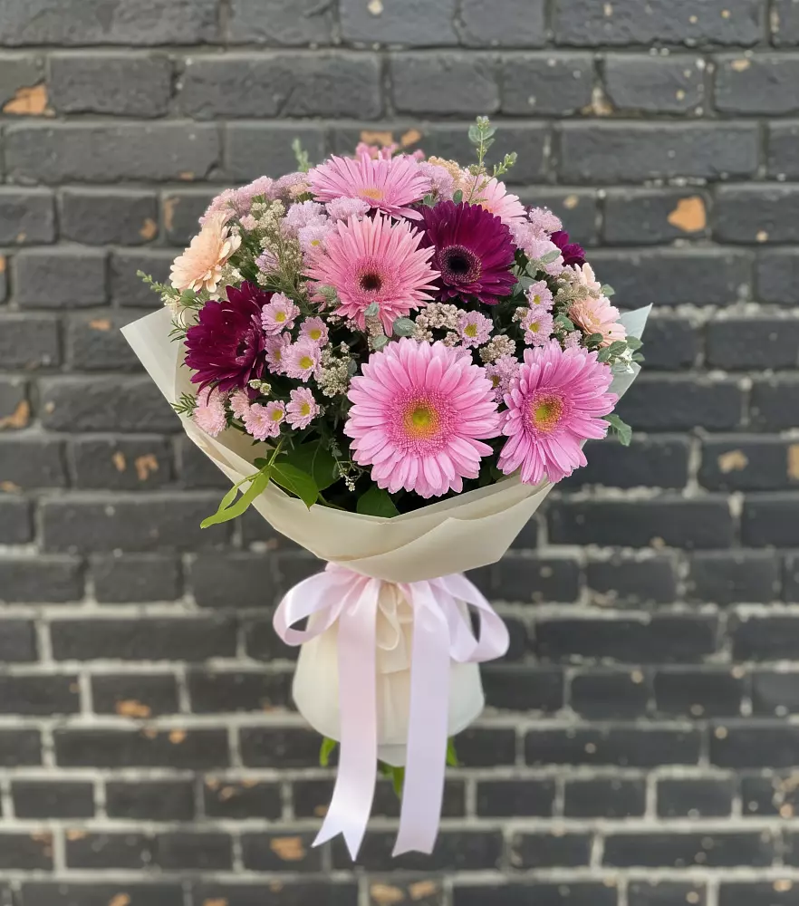 Букет цветов из: Герберы и Хризантемы в Шенджий