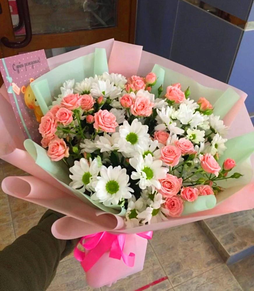 Букет цветов из: Розы и Хризантемы в Шенджий