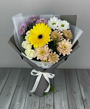 Букет цветов из:  Розы, Герберы и Хризантемы в Шенджий
