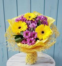 Букет цветов из:  Хризантемы и Герберы в Шенджий