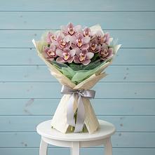 Букет цветов из:  Орхидеи и Розы в Шенджий