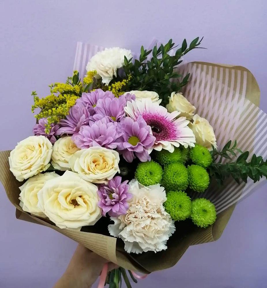 Букет цветов из: Хризантемы, Розы, Гвоздики и Герберы в Шенджий