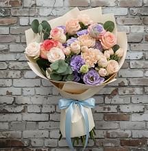 Букет цветов из:  Розы, Лизиантусы и Гвоздики в Шенджий