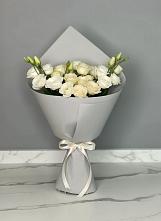 Букет цветов из:  Розы и Лизиантусы в Шенджий